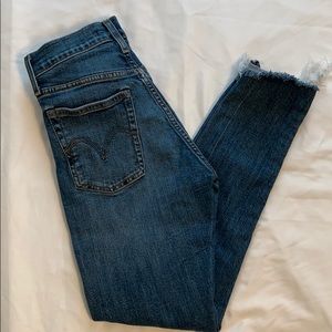 Levi’s Wedgie Skinny Jeans